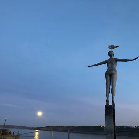 Holiday home Kitson House - Sea Views, 1 Min Walk To Harbour Scarborough