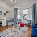 Дом отдыха Kitson House - Sea Views, Old Town, 5 Min Walk To Beach, Street Parking *