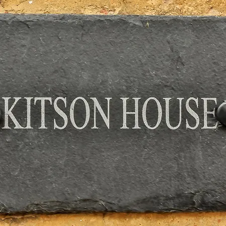 Kitson House - Sea Views, 1 Min Walk To Harbour * Scarborough