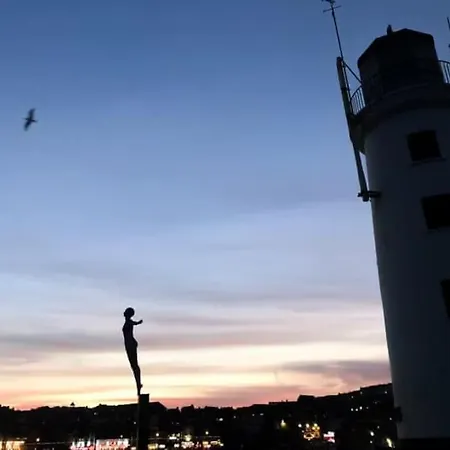 Prázdninový dům Kitson House - Sea Views, 1 Min Walk To Harbour Scarborough