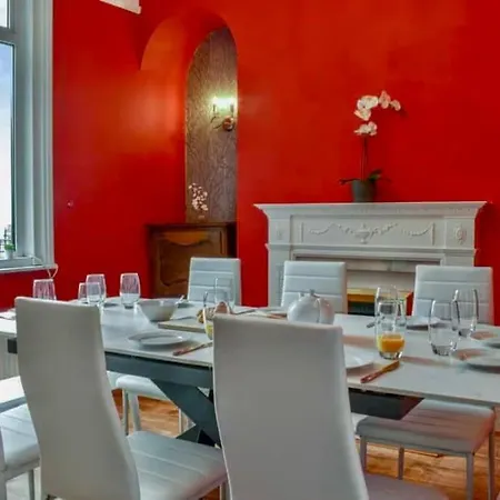 Prázdninový dům Kitson House - Sea Views, Terraces, 1 Min Walk To Seafront, 5 To Beach, Free Street Parking, Old Town Scarborough