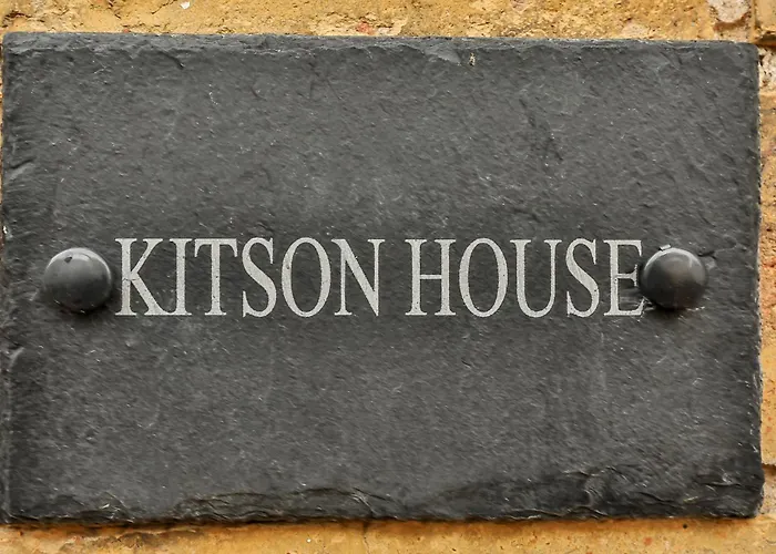 Kitson House - Sea Views, Old Town, 5 Min Walk To Beach, Street Parking * Scarborough