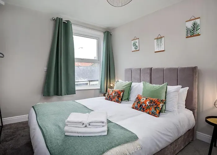 Kitson House - Sea Views, Old Town, 5 Min Walk To Beach, Street Parking Scarborough